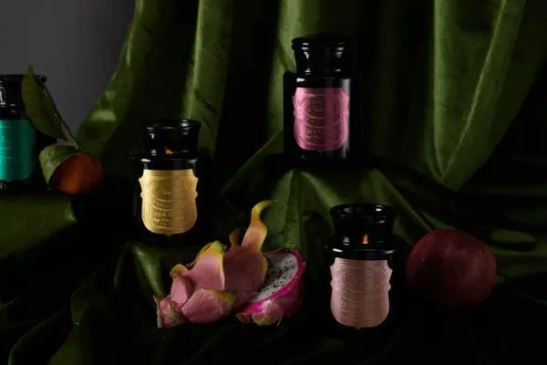 Linen & Orris - Apothecary Noir 8 oz Candle - Image 2