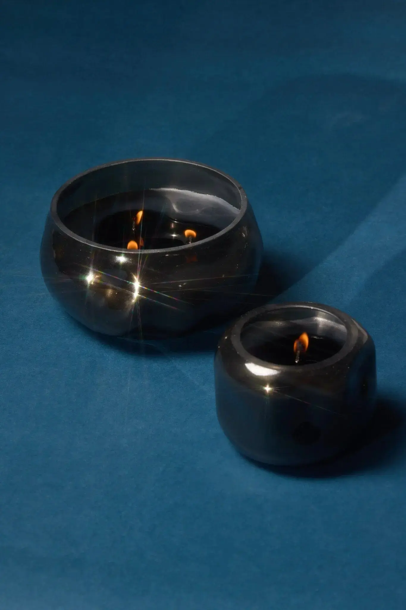 Palo Santo Suede - Basalt 5 oz Candle - Image 3