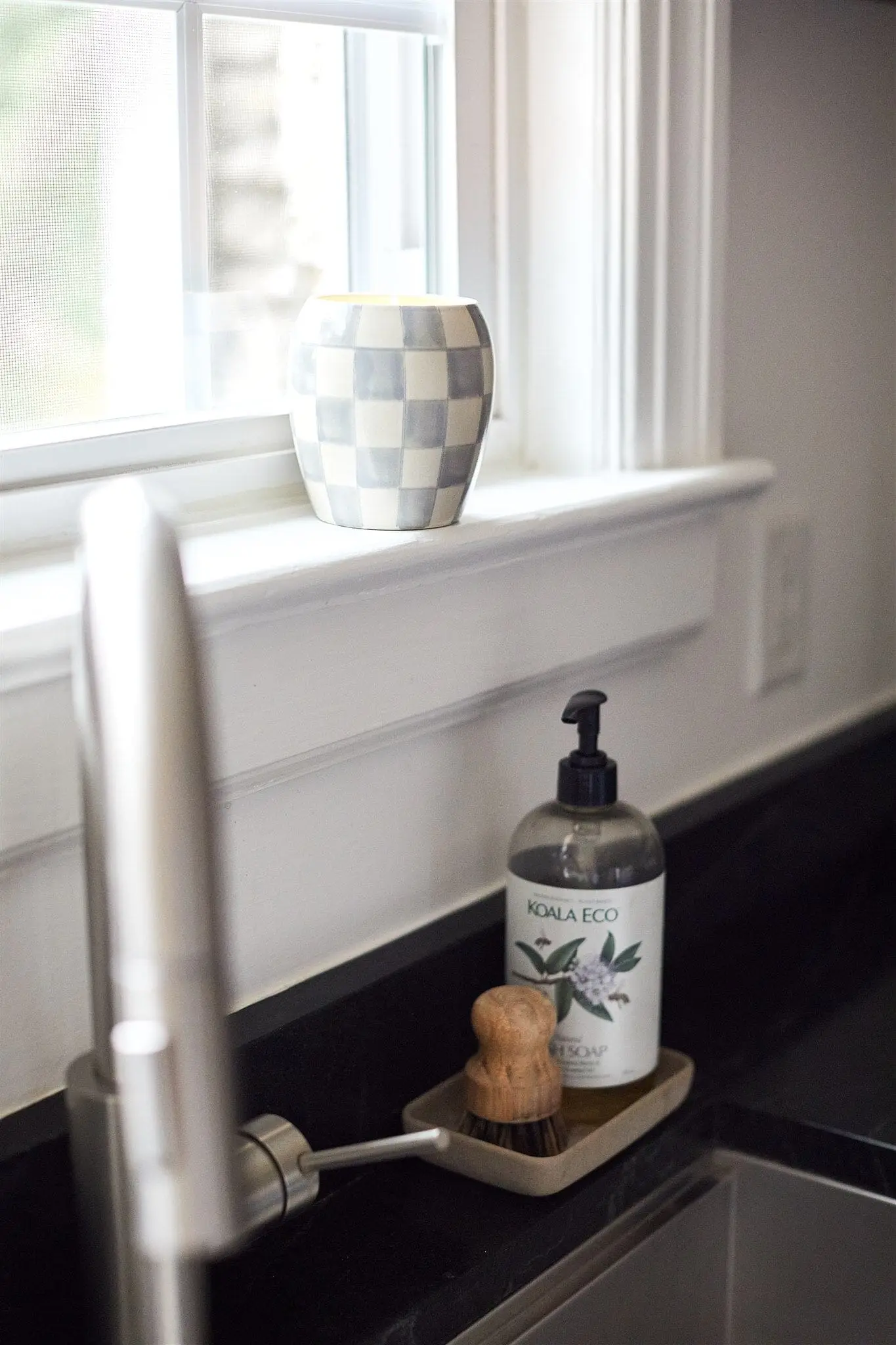 Cotton + Teak - Checkmate Candle 11 oz - Image 2