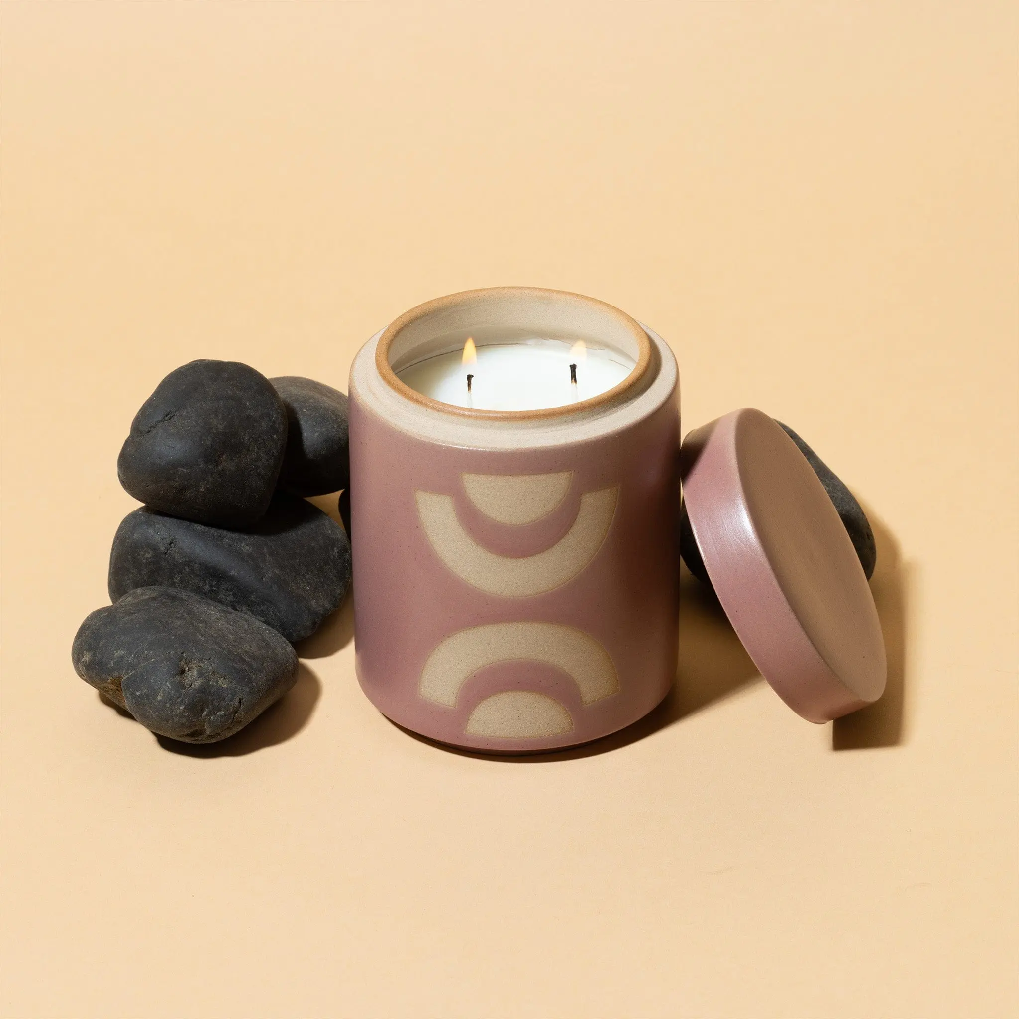 Mandarin Mango - Form 12 oz Candle - Image 3